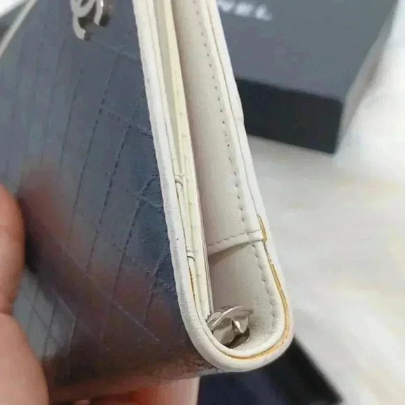 Chanel Black  Diamond Stitched Agenda Cover - Picture 6 of 10